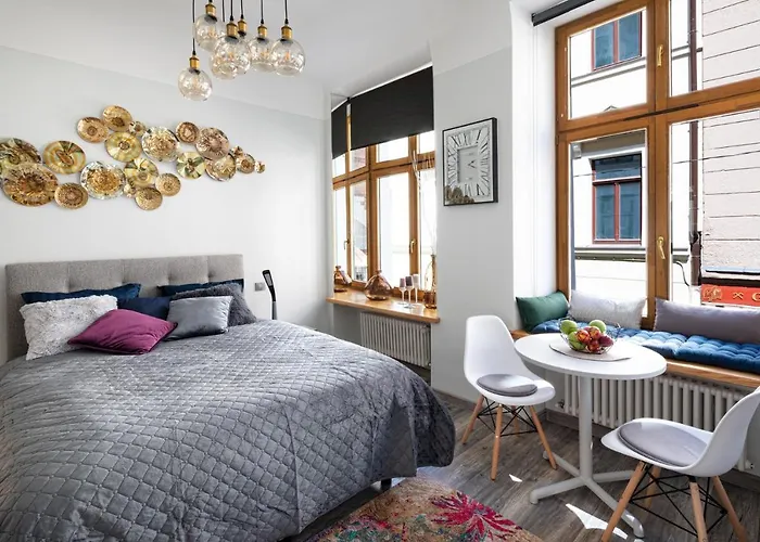 Dzīvoklis Art Design King Bed In Old Town *