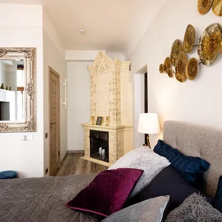 Art Design King Bed In Old Town