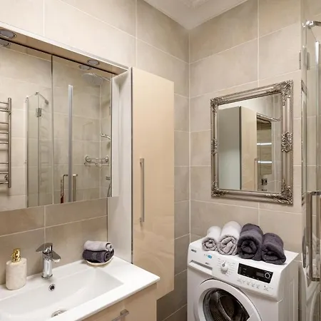 Art Design King Bed In Old Town