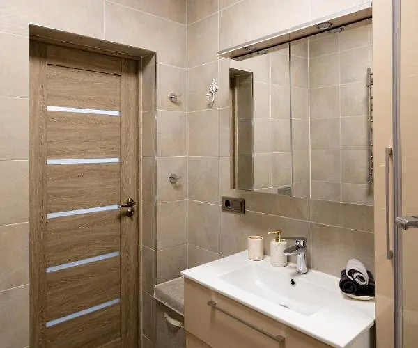 Art Design King Bed In Old Town