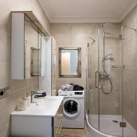 Art Design King Bed In Old Town Riga